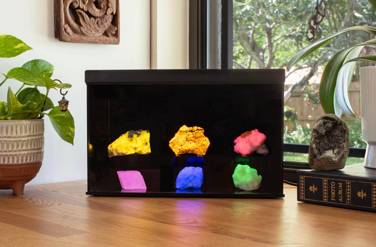 365nm UV Display Case | Fluorescent Mineral Display Case | Yooperlite ...