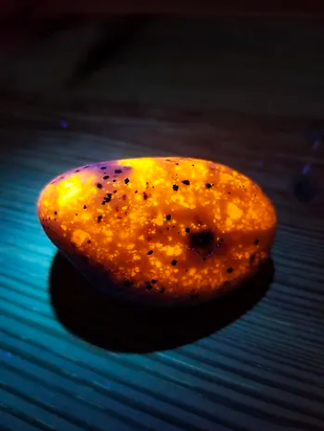 Hardystonite, Willemite, Calcite, Clinohedrite from Franklin Mine