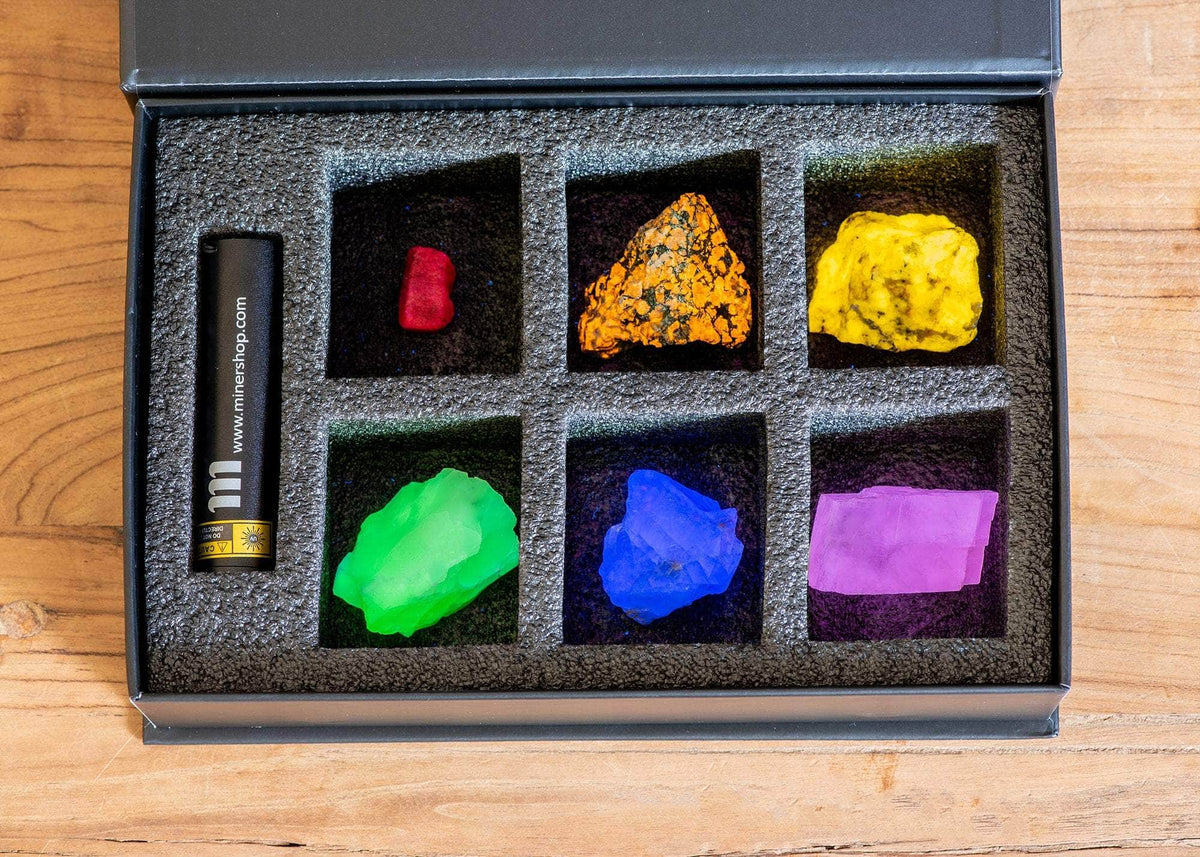 Fluorescent Magic Rocks Fluorescent Mineral Collection Kit | UV Flashlight | Rock Collection ...