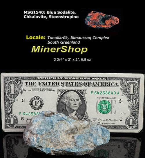 tenebrescent blue sodalite from greenland