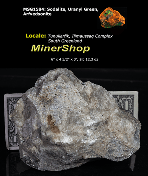 tenebrescent and fluorescent sodalite from greenland