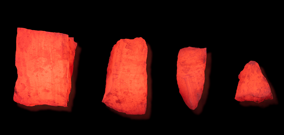 no.190 カチ割りのrainbow quartz 一点物 One (1) Piece of Manganocalcite | MinerShop