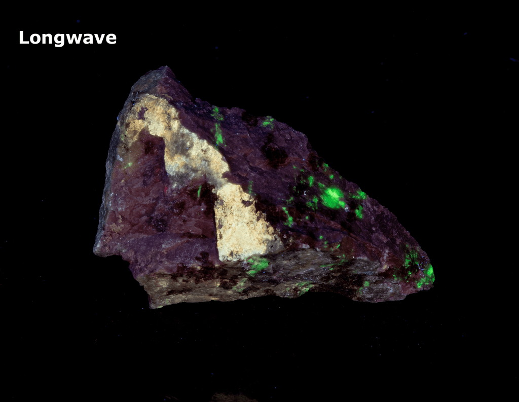 rare margarosanite fluorescent willemite prehnite from franklin mine new jersey