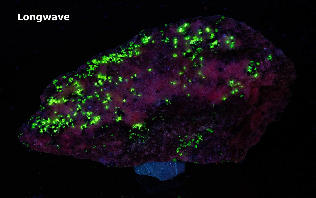 Sterling Hill Calcite and Willemite under UV light