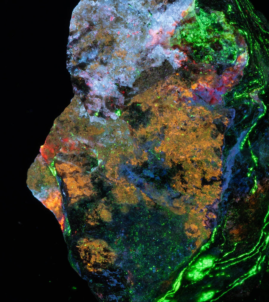 Rare Margarosanite, Xonotlite, Axinite, Clinohedrite, Calcite, Willemite from Franklin Mine, New Jersey, USA