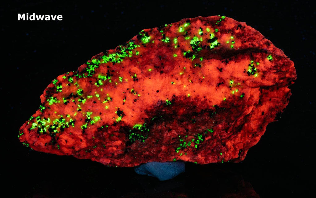 Sterling Hill Calcite and Willemite under UV light