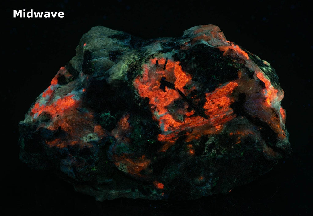 Fluorescent Sodalite Hackmanite, Ussingite