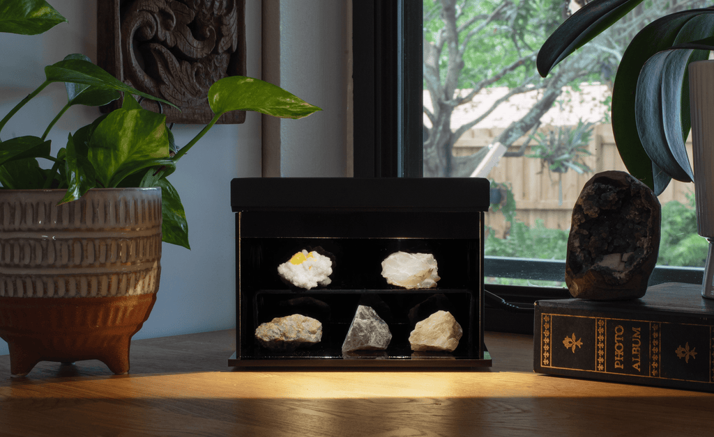 fluorescent mineral display case