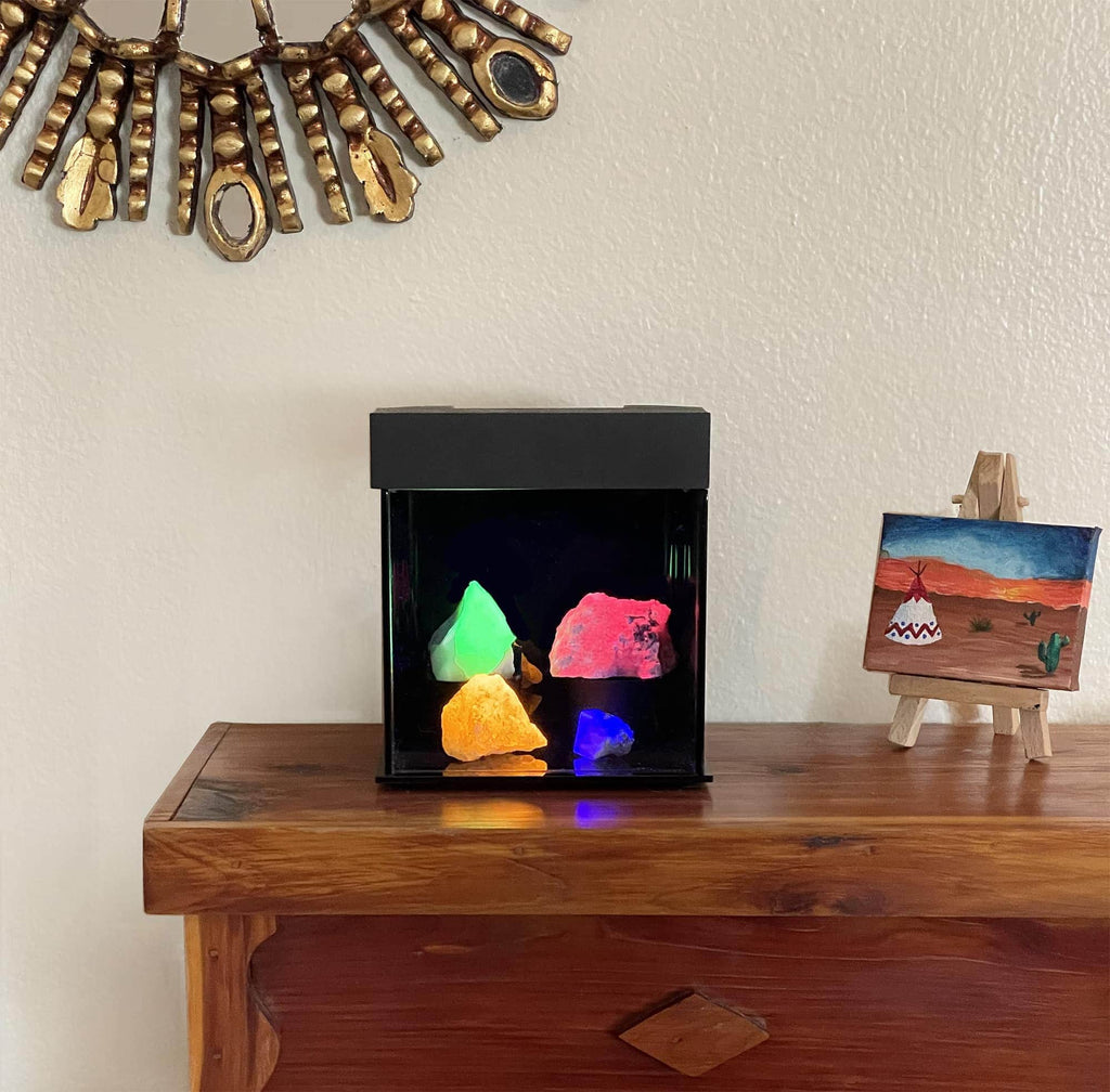 A fluorescent mineral display case