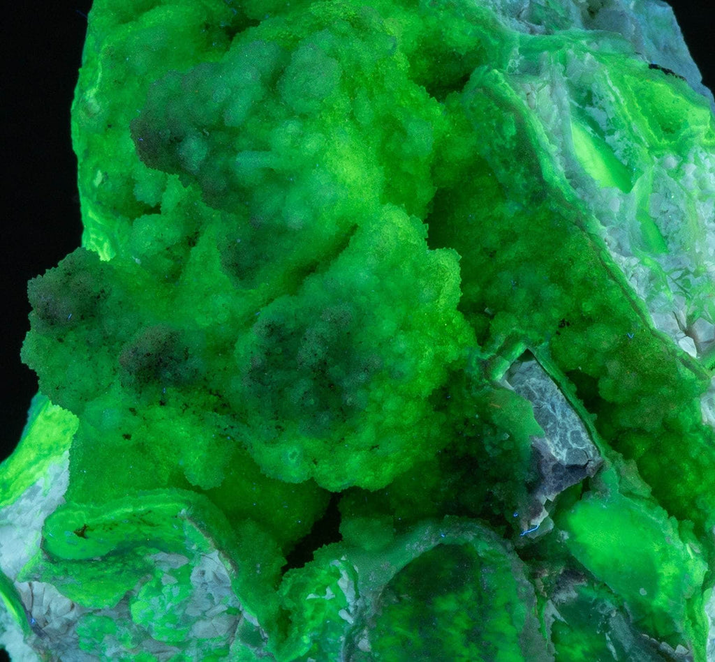 Honey Calcite Crystals on Fluorescent Chalcedony, white calcite from Spain