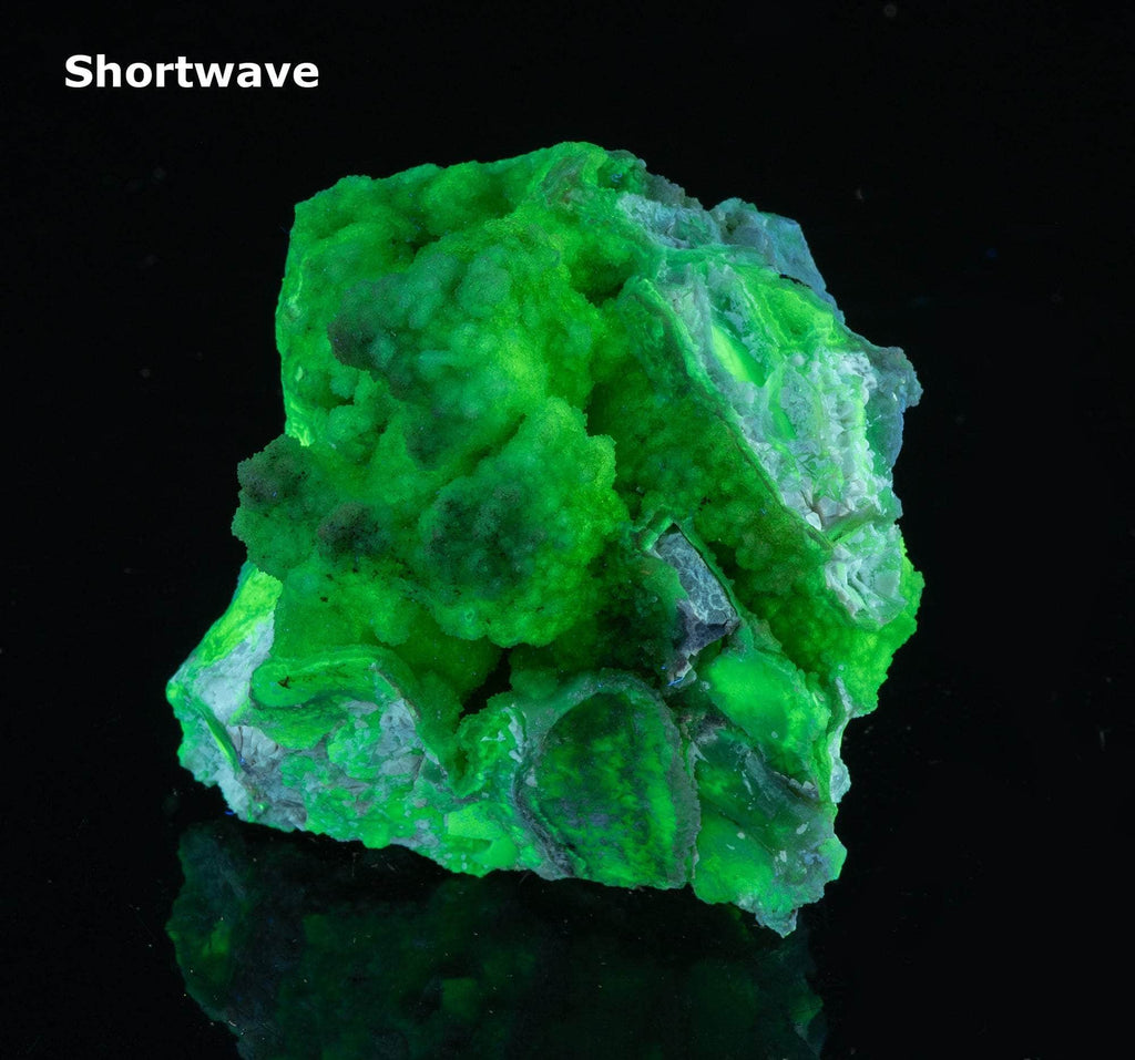 Honey Calcite Crystals on Fluorescent Chalcedony, white calcite from Spain