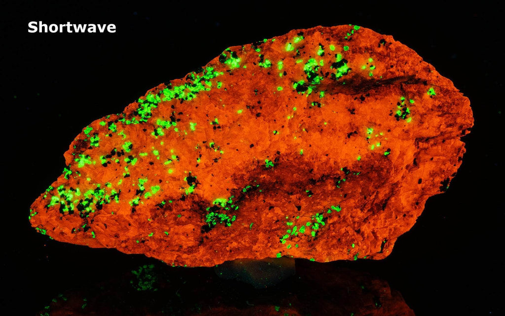 Sterling Hill Calcite and Willemite under UV light