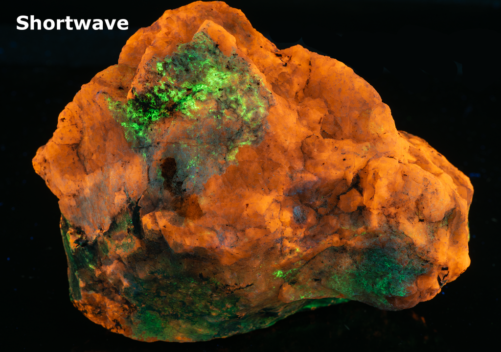 tenebrescent and fluorescent sodalite from greenland