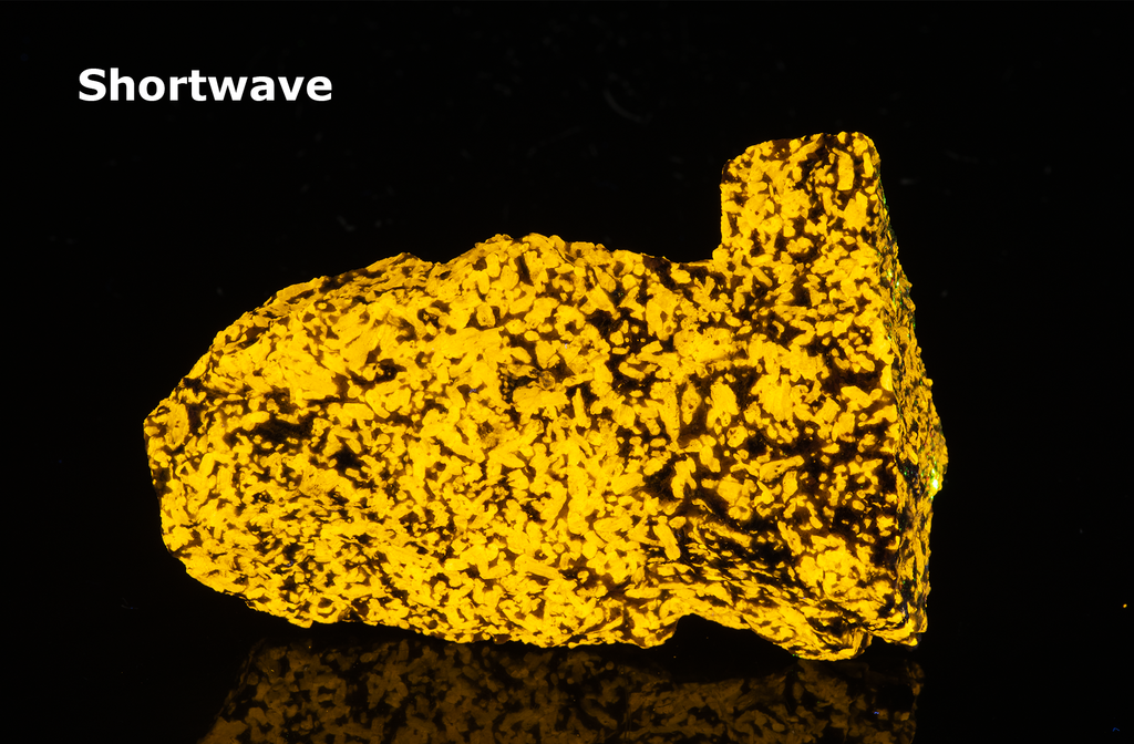fluorescent wollastonite mineral specimen from new jersey