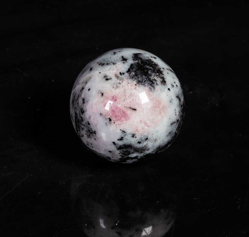 Tugtupite sphere from Greenland