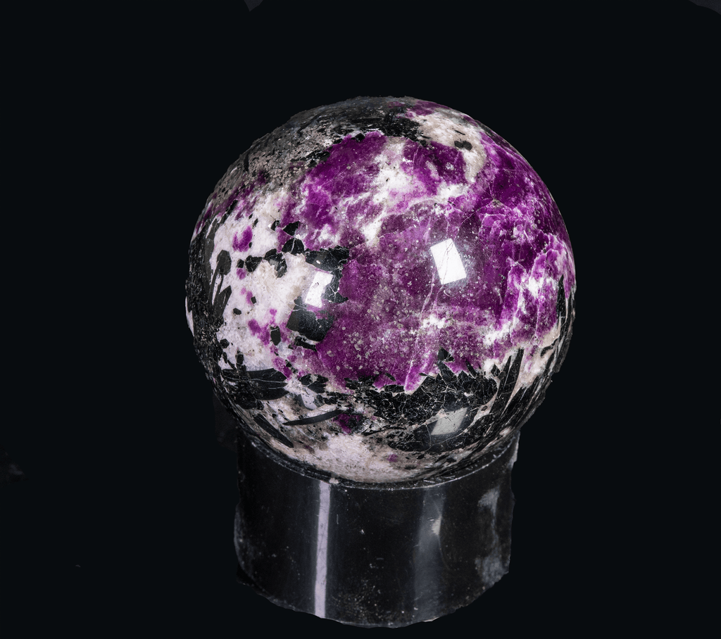 Fluorescent Sodalite Hackmanite Sphere from Greenland with Tenebrescence
