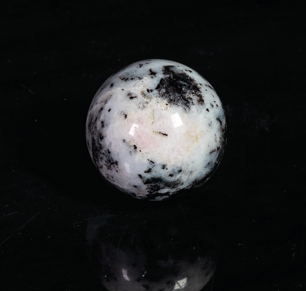 Tugtupite sphere from Greenland