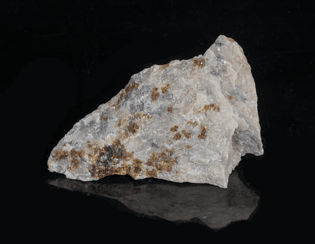 rare margarosanite fluorescent willemite prehnite from franklin mine new jersey
