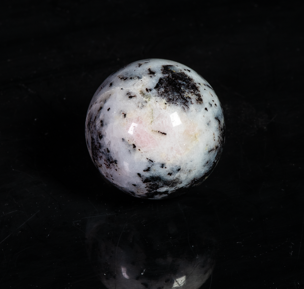 Tugtupite sphere from Greenland