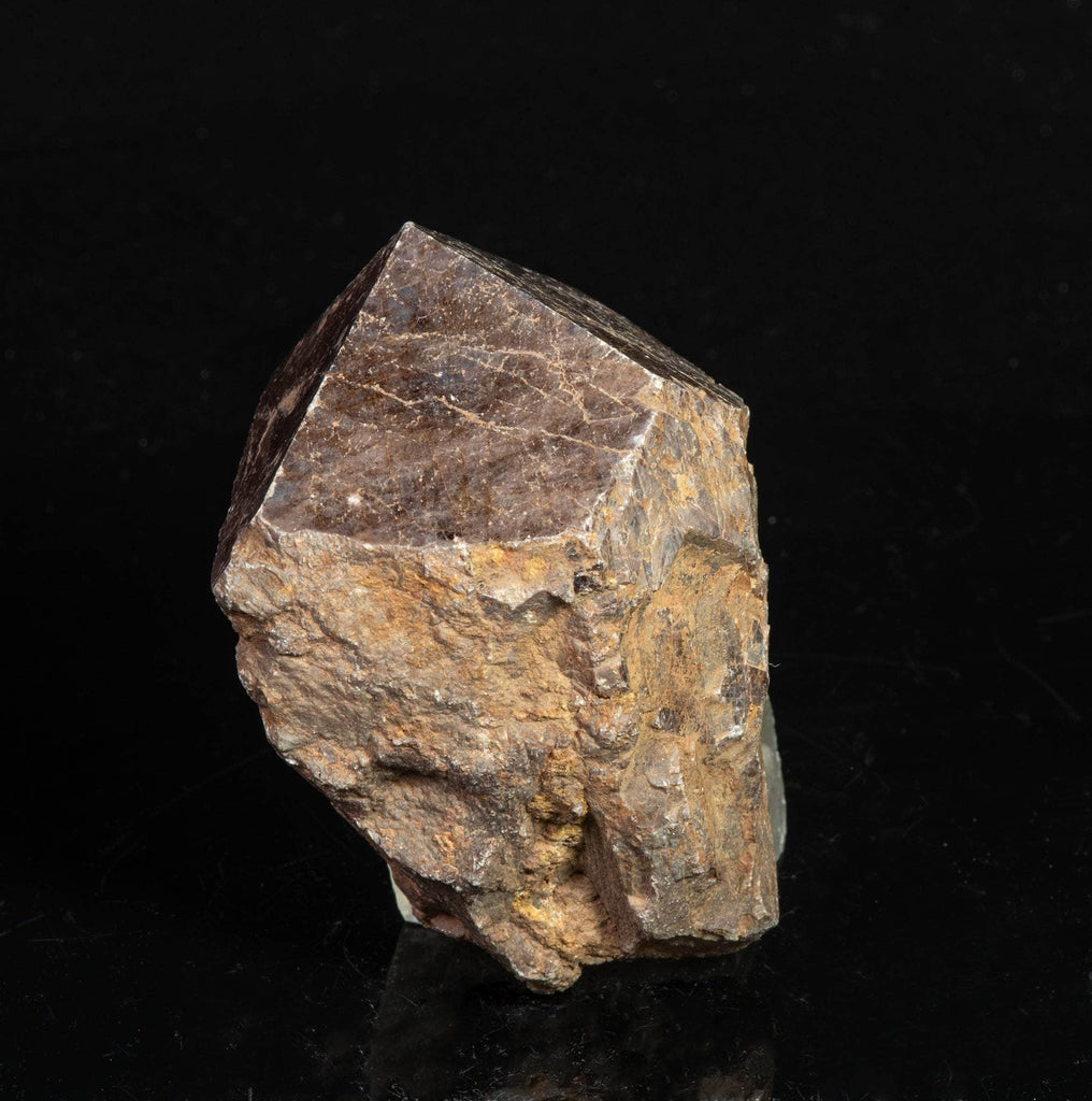 A large fluorescent zircon crystal