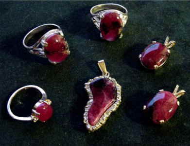 Tugtupite jewelry