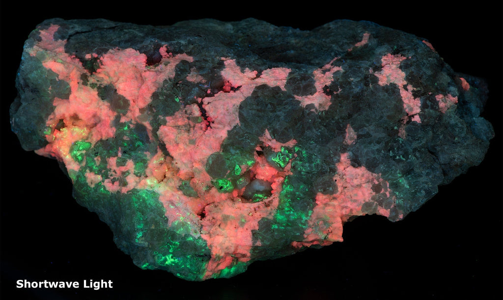 A photo of Tugtupite crystals